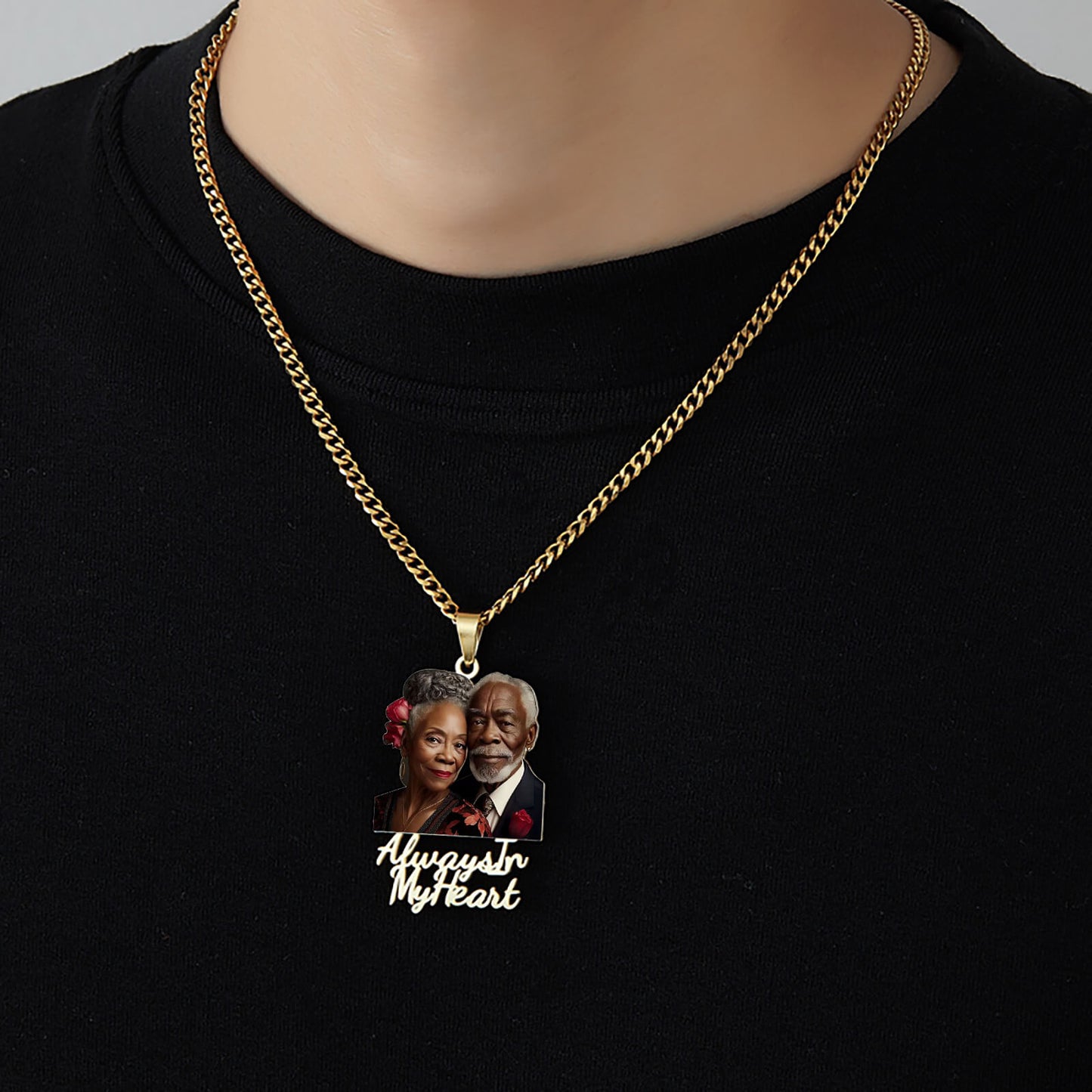 picture necklace gold